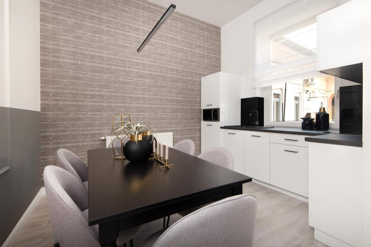 Hollo 3 Bedroom Downtown Apartment Budapest Exterior foto